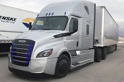 freightliner eCascadia semi truck