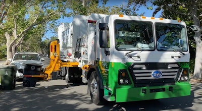 BYD electric refuse truck