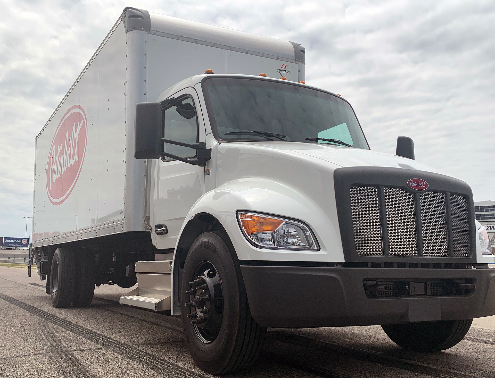 peterbilt floor mounted cup holder