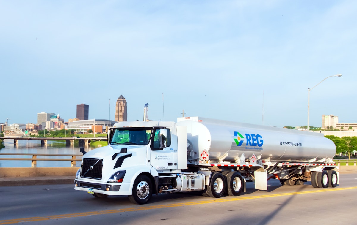 Fleets Reduce Emissions And Dpf Regens On 100 Biodiesel System Commercial Carrier Journal
