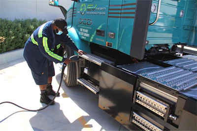 The 264 kWh battery pack in the electric Volvo VNR provides a range of roughly 150 miles and can be charged to 80% capacity in 70 minutes.