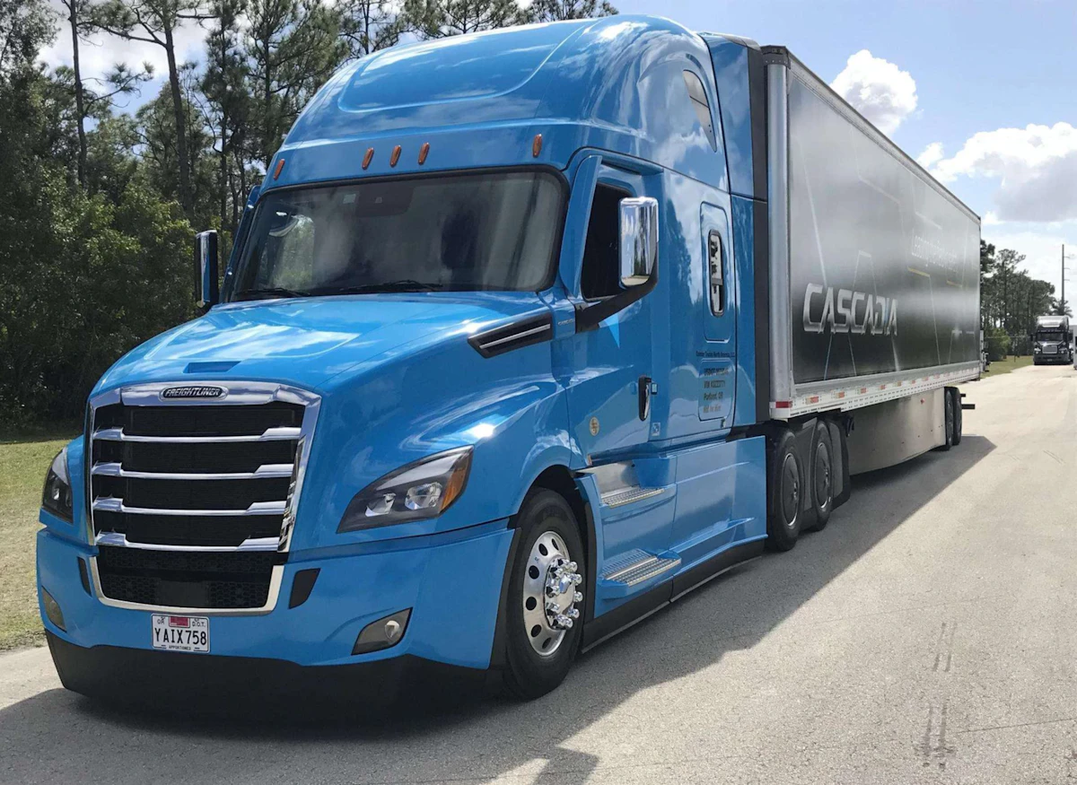 Two recalls hit 80k Freightliner, Western Star trucks - Vimarsana News
