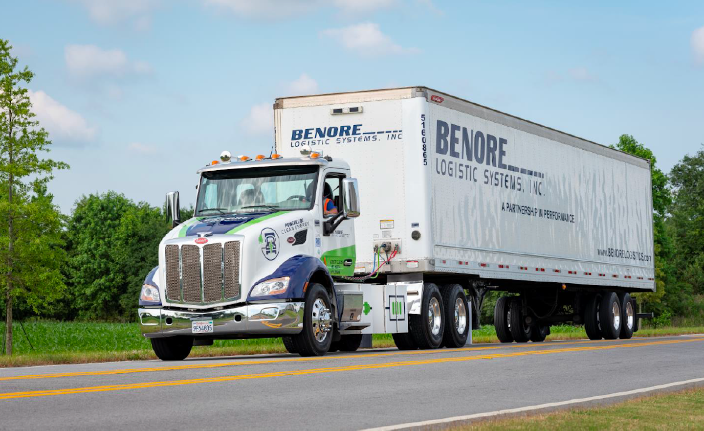 Benore recently purchased its first Peterbilt 579EV.