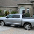 Toyota Tundra Bak Flip Tonneau