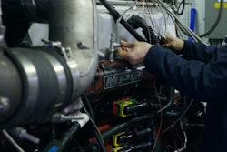 Testing a Mack MP8 engine