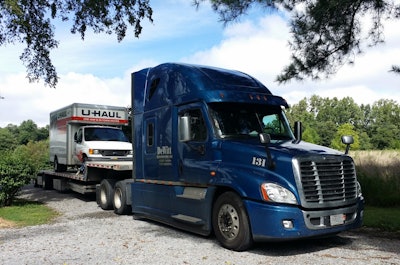 DeWitt's 2017 Freightliner Cascadia