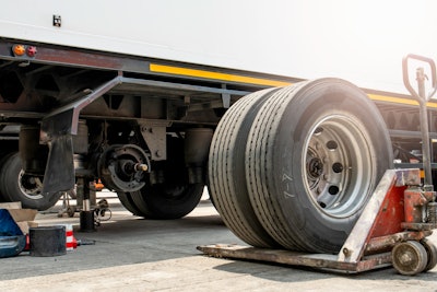 Tires to be mounted