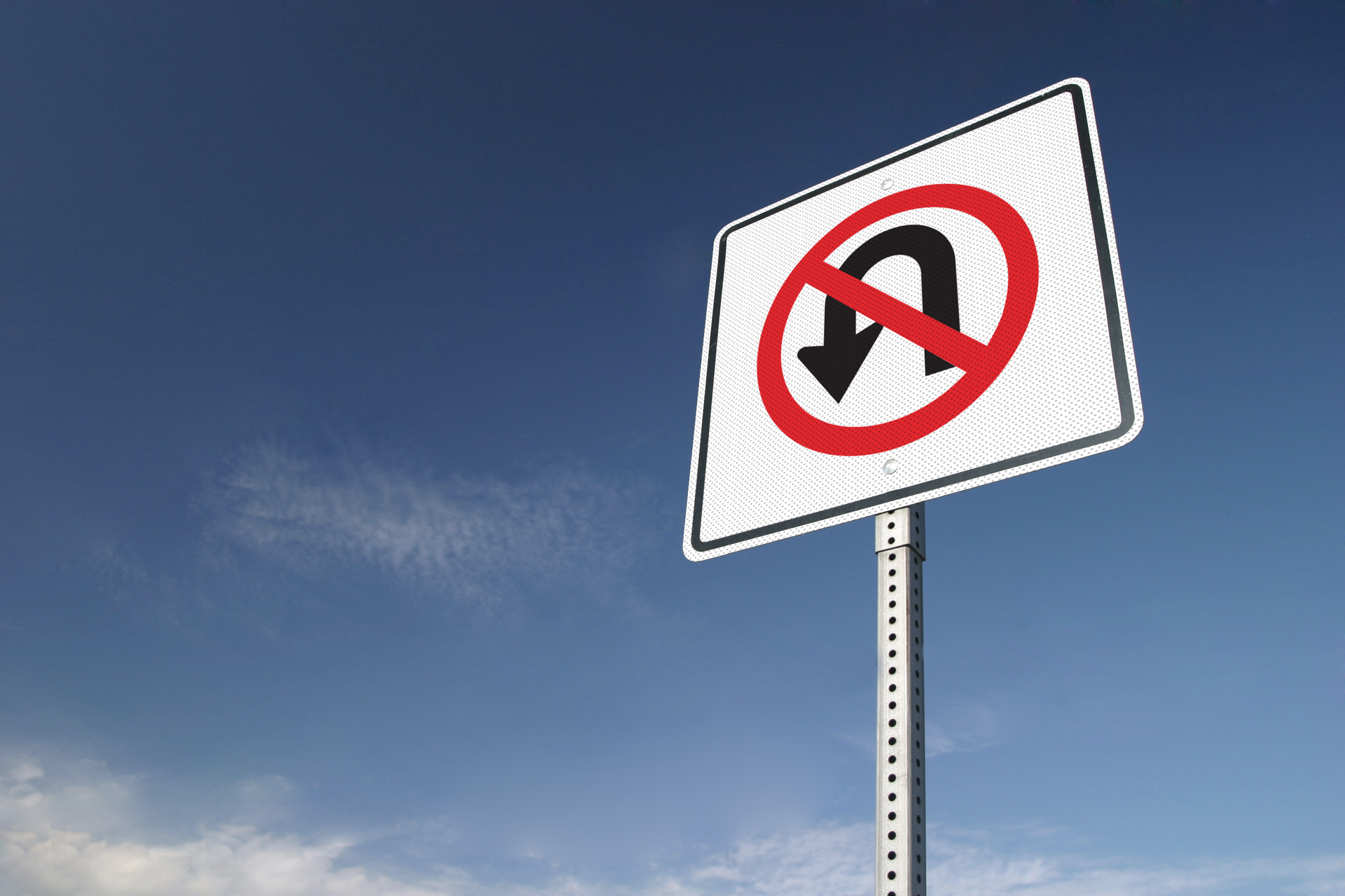 U-turn prohibited sign