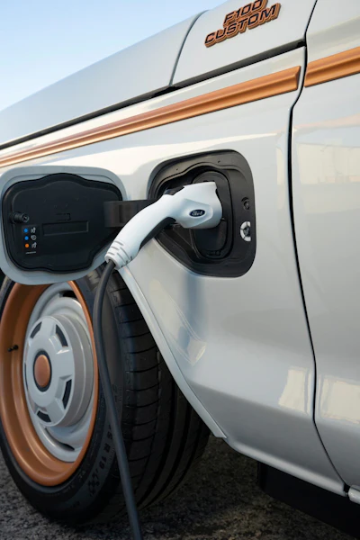 All Electric Ford F 100 Eluminator Concept Truck 06 618c499587876