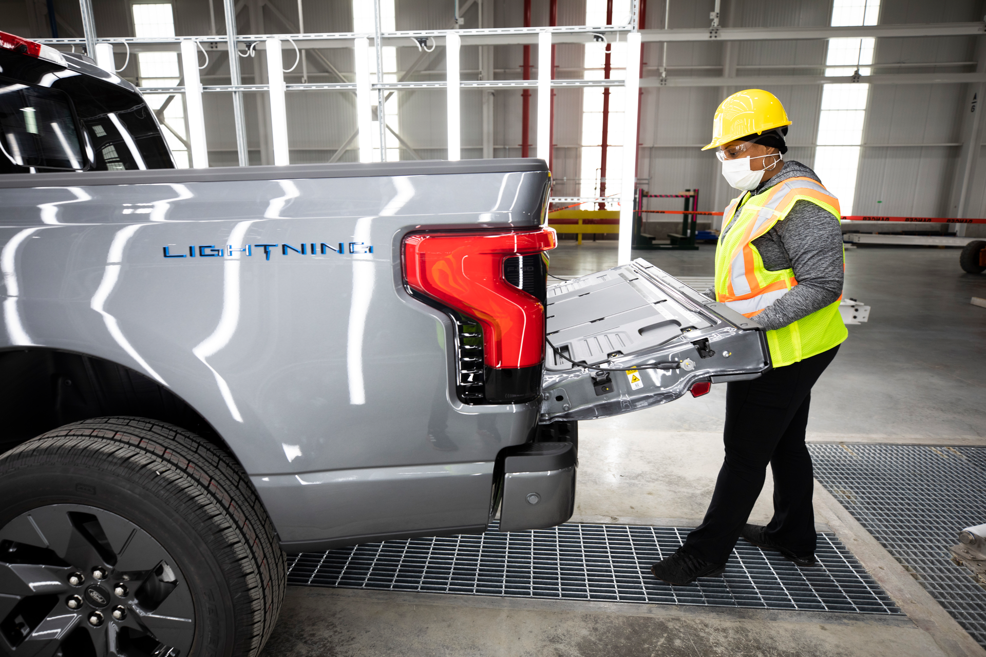 2022 Ford F-150 Lightning assembly line factory