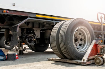 tire mounting on semi truck