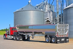 East Horizon Round Bottom Trailer Horizontal