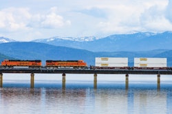 Bnsf Jbh Intermodal Train Lake