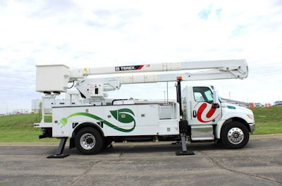 Xcel Energy electric Terex Navistar bucket truck