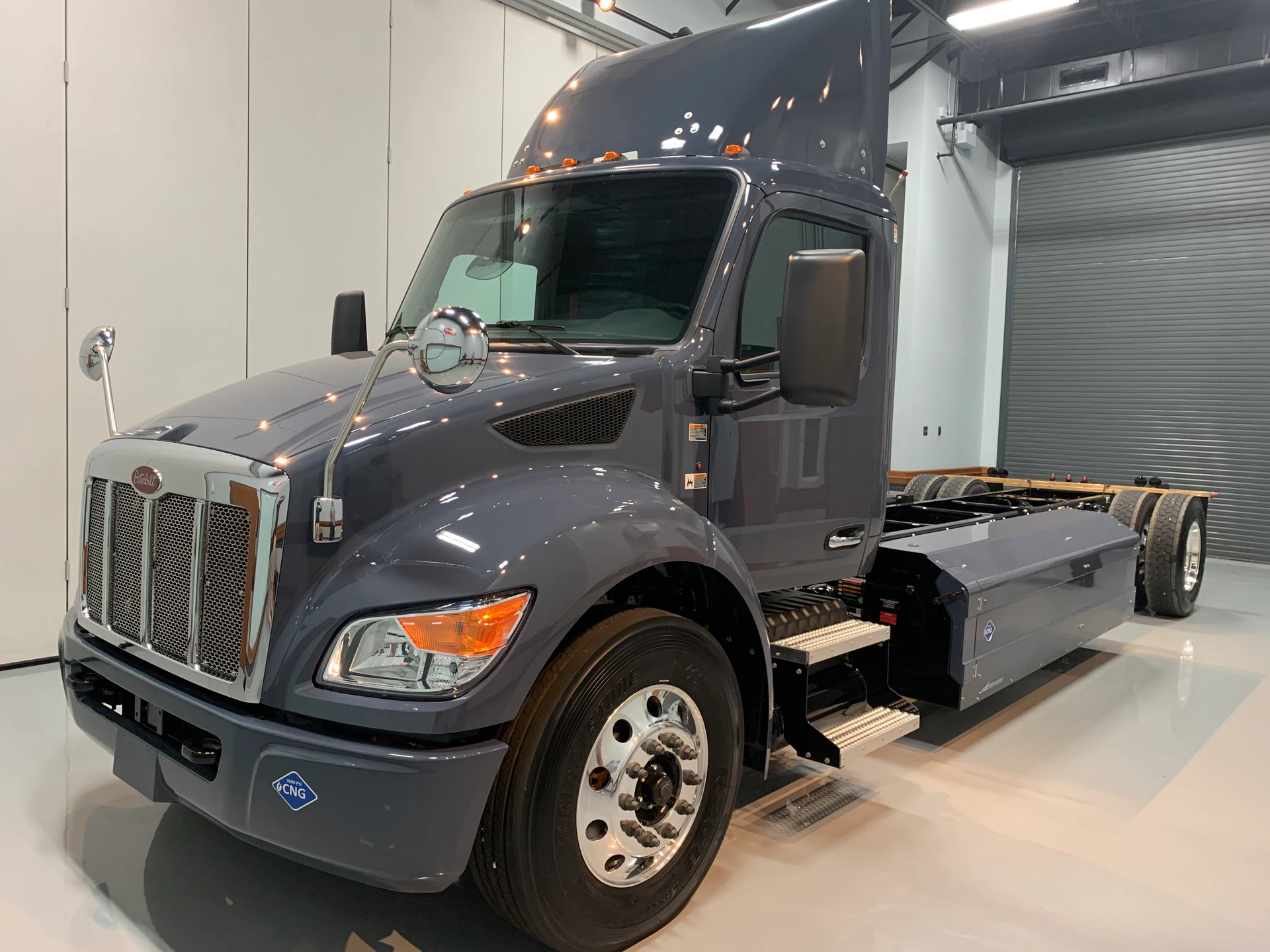 Peterbilt Model 536 with Cummins L9N natural gas engine - Vimarsana News