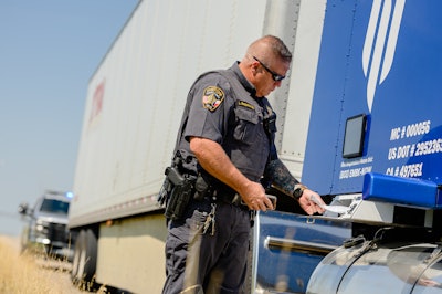 Embark truck pulled over by Texas police