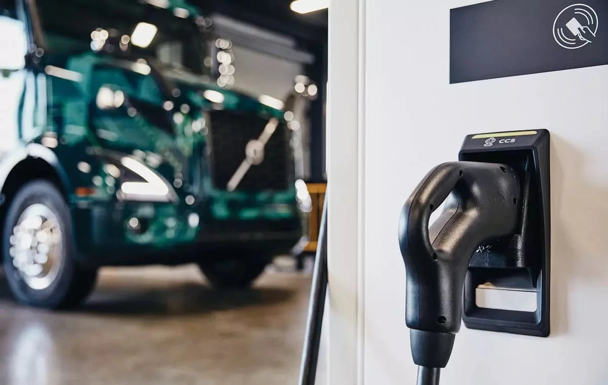 Volvo Group North America wraps Volvo LIGHTS project - Vimarsana News