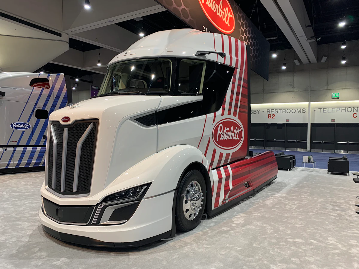Peter Build Peterbilt showcases its new Super Truck | Commercial Carrier Journal