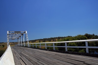 unsafe bridge