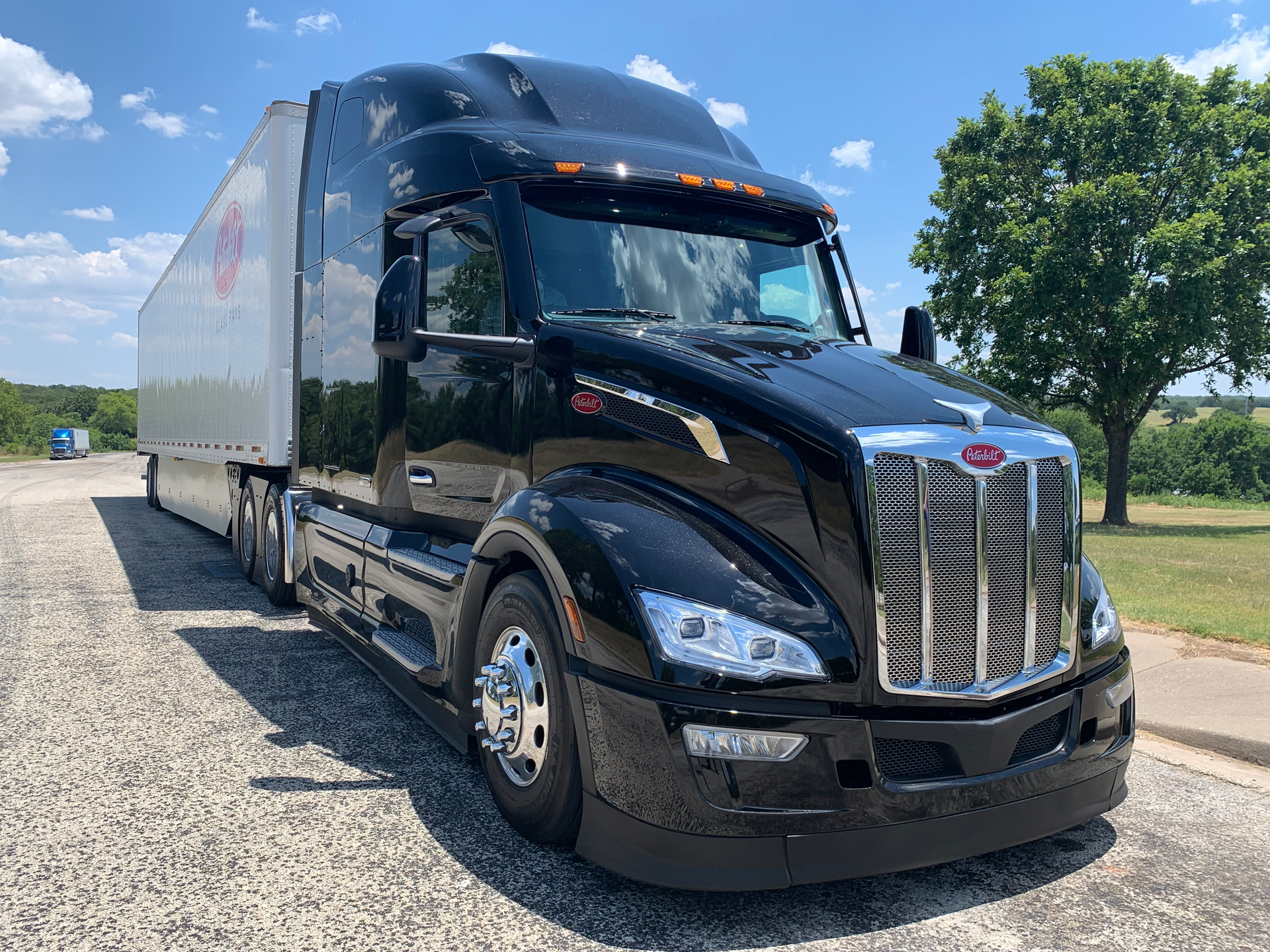 Paccar is recalling certain 2022-2023 Peterbilt 579 vehicles over concerns that the molded hood mirror assemblies may break at the pivot joint and fall into the roadway.