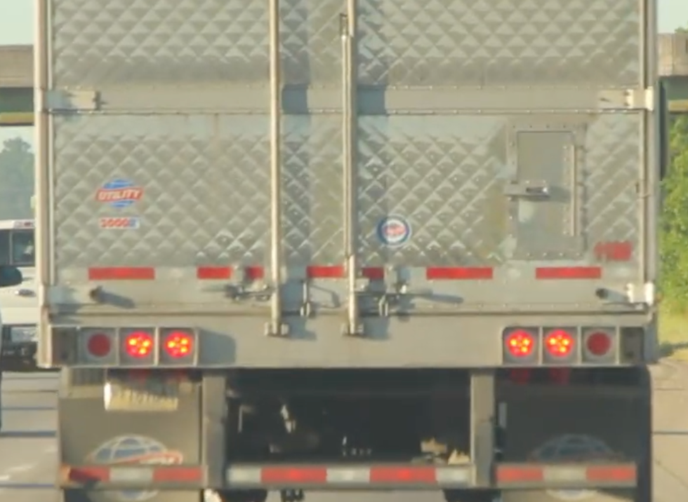 Brake lights on trailer