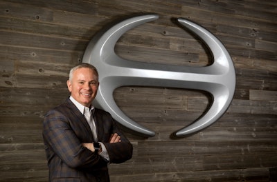 Glenn Ellis succeeds Shigehiro Matsuoka, who retired after holding the position for four years, and will become the first U.S.-born President of Hino Trucks.