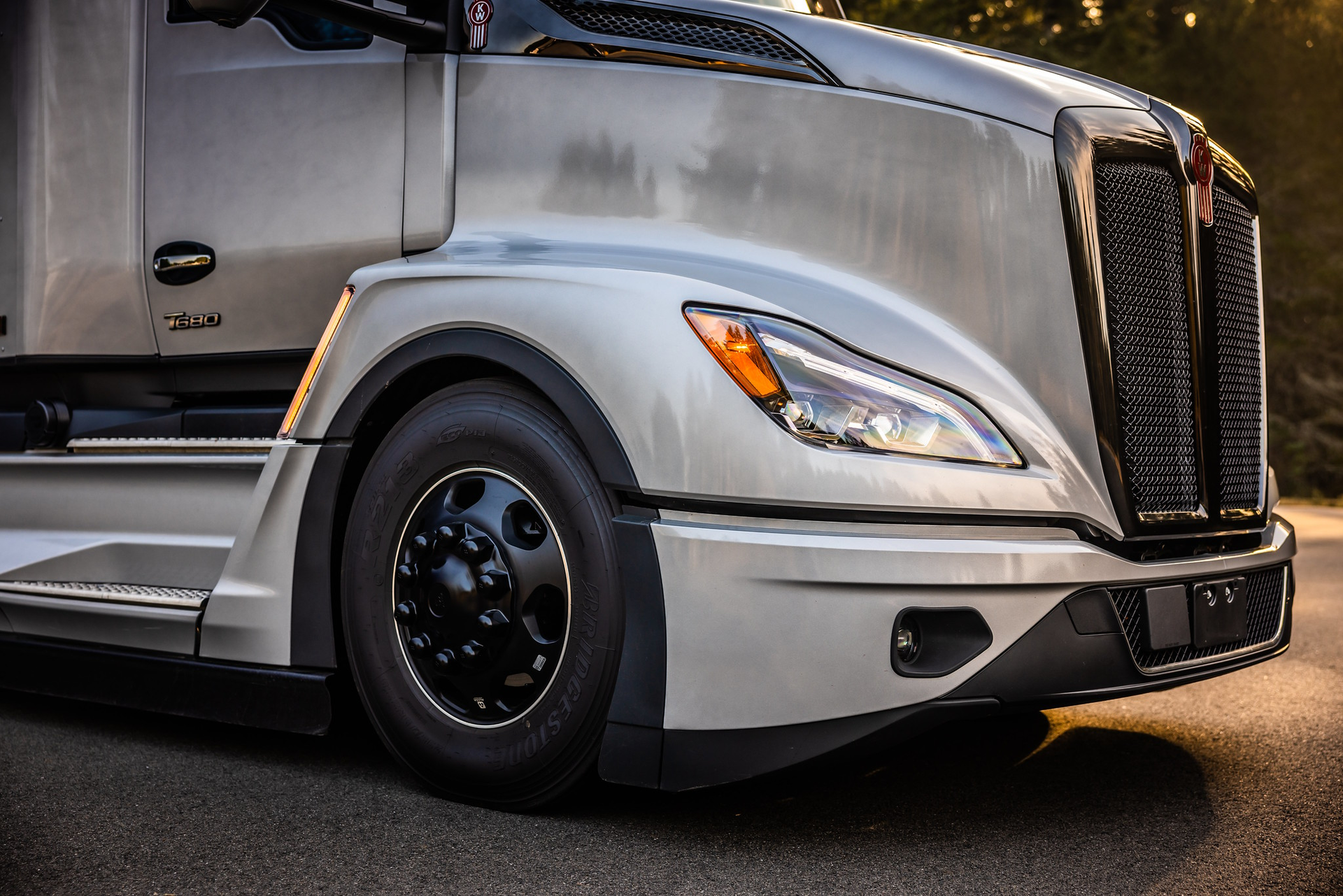 Photos Kenworth T680 Signature Edition Commercial Carrier Journal