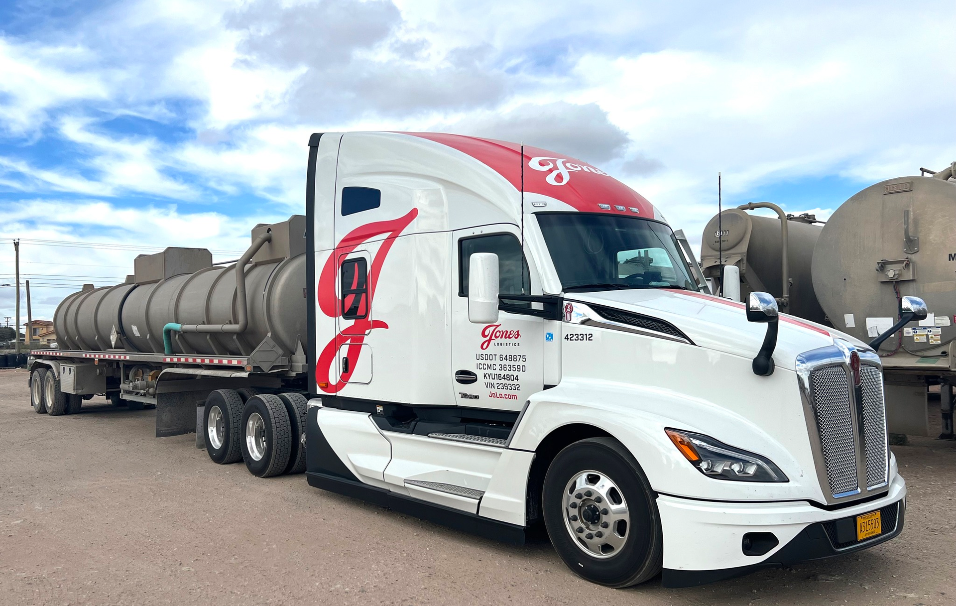 Jones Logistics truck