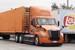 Schneider Freightliner eCascadia intermodal Frito-Lay