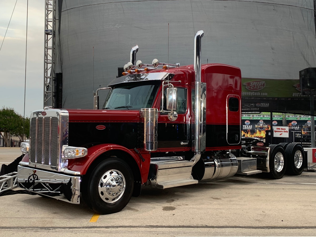 Peterbilt retiring its Model 389 for new, wider model Commercial