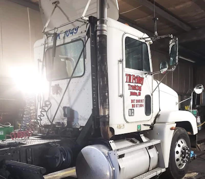 Til Friday Trucking daycab