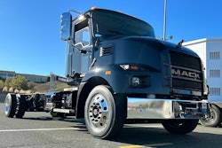 Mack MD Electric truck