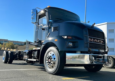 Mack MD Electric truck