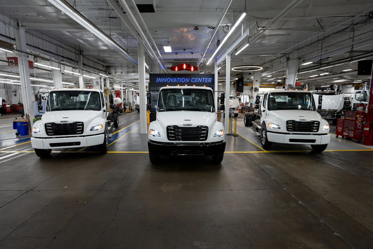Freightliner kicks off production of electric eM2 - Vimarsana News
