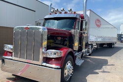 Peterbilt Model 589