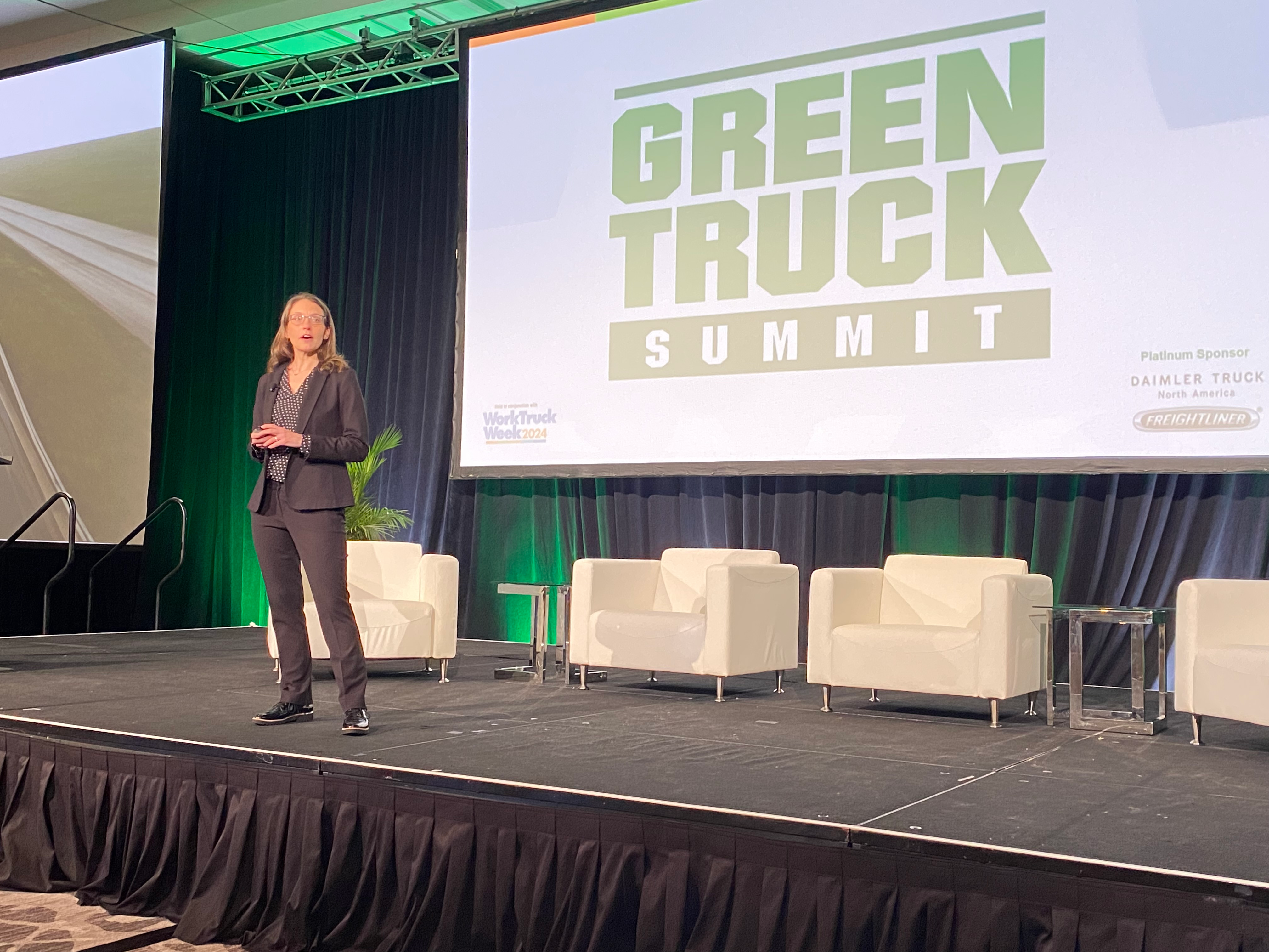 Mary Aufdemberg from DTNA speaks at Green Truck Summit