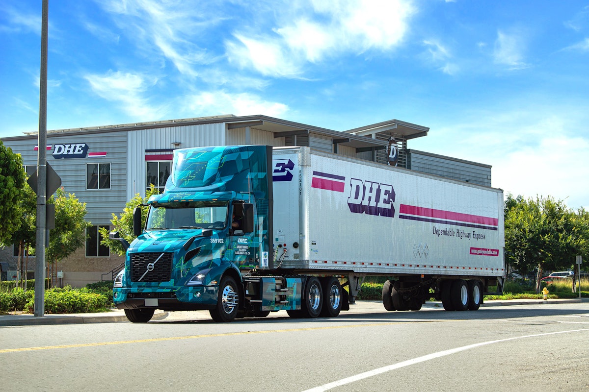 Knight-Swift acquires Dependable Highway Express
