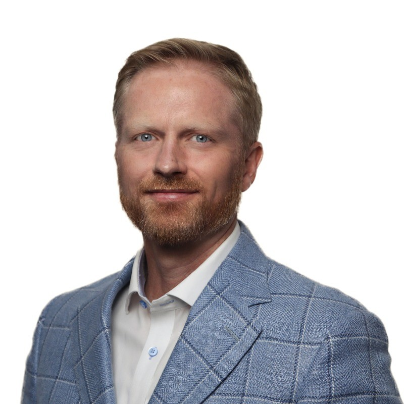 1698418821952 Headshot