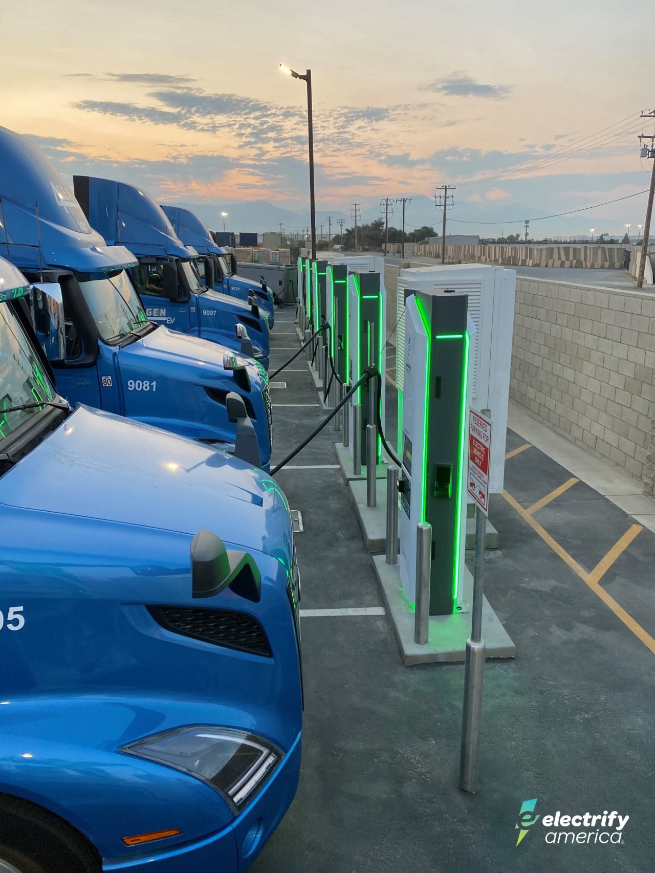 4 Gen Logistics Hyper-Fast chargers