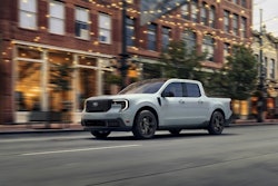 2025 ford maverick lariat in city