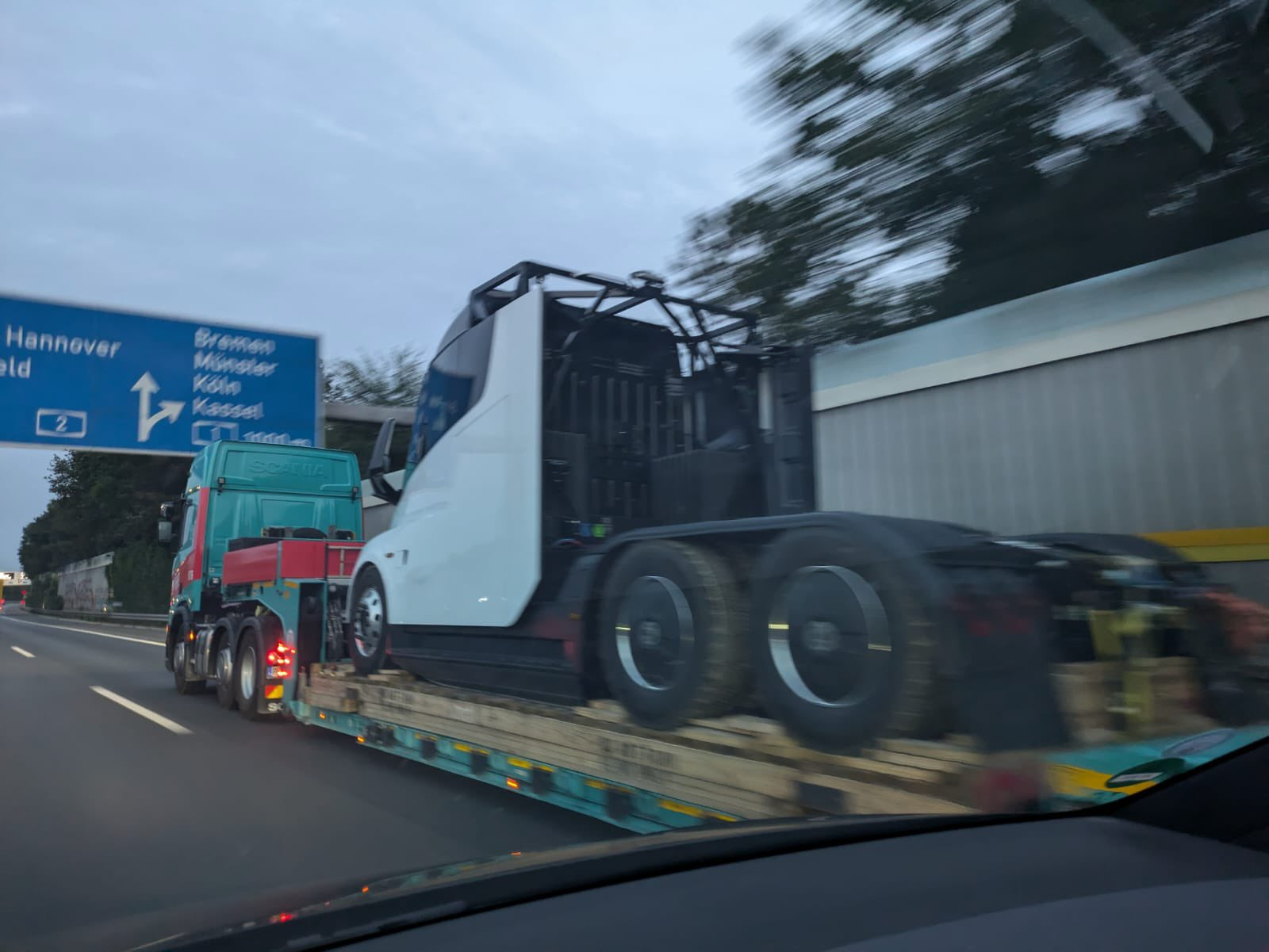 Tesla Semi spotted in Germany