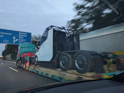 Tesla Semi spotted in Germany