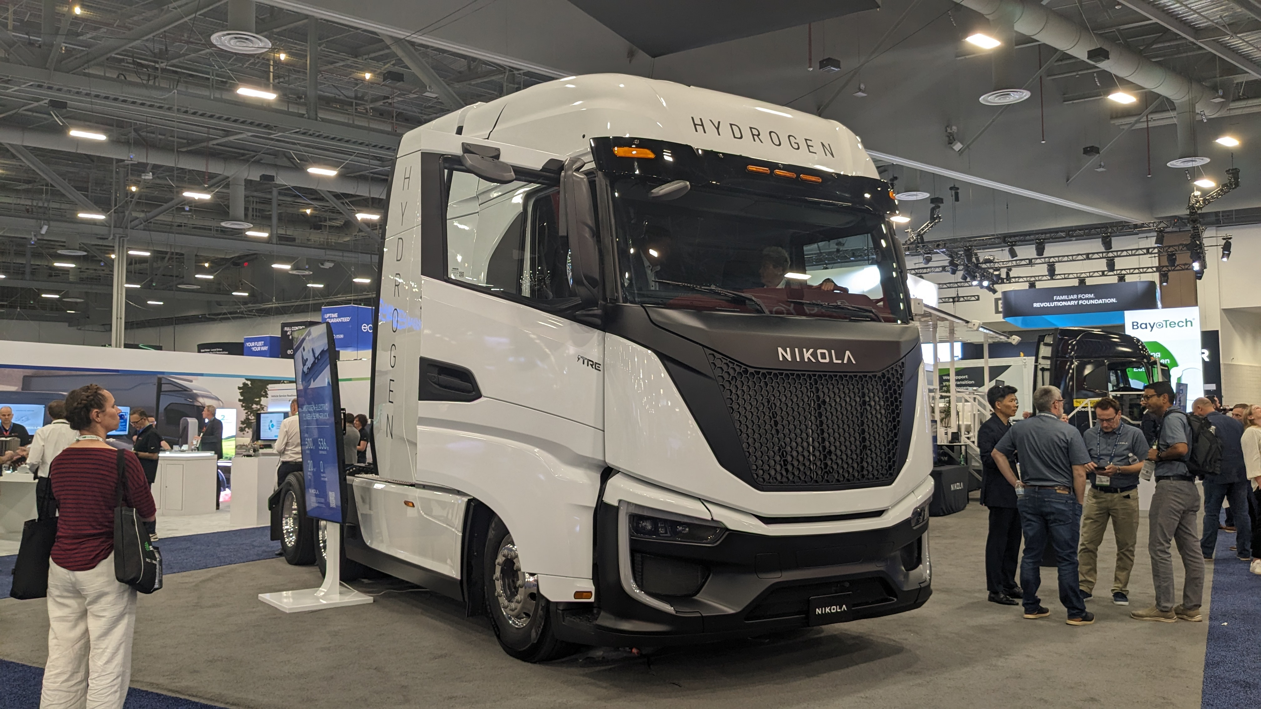 Nikola TRE hydrogen fuel cell at ACT Expo 2024