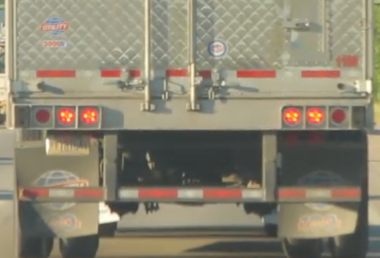 Trailer brake lights