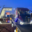 Pure Hydrogen's FCEV semi refueling.