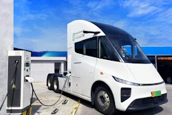 Windrose BEV semi during megawatt charging