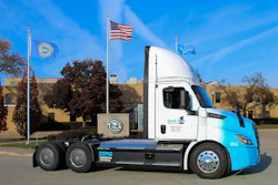Freightliner eCascadia arrives in Detroit