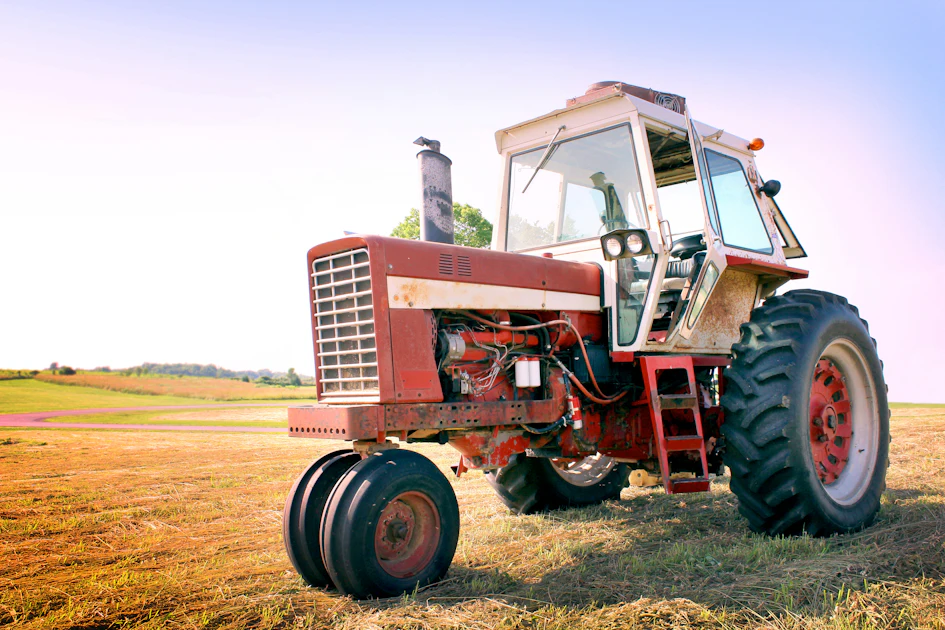 Farm Traction Engine From steam to diesel: The evolution of farm tractor powertrains ...