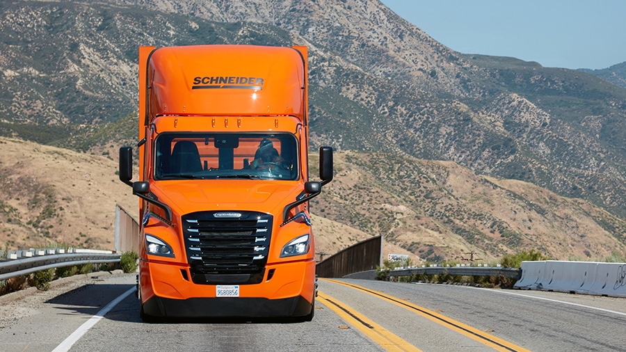 Schneider Freightliner eCascaida