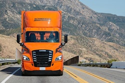 Schneider Freightliner eCascaida